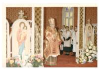 Photograph of blessing during Holy Communion at the Holy Ghost Ukrainian Catholic Parish.