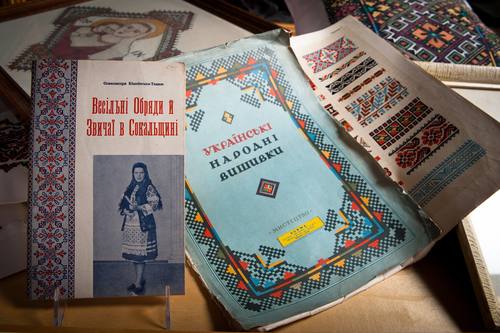 Pattern books come from Ukrainian printers in New York, Philadelphia and on the Canadian prairies, location of other Ukrainian immigrant communities.